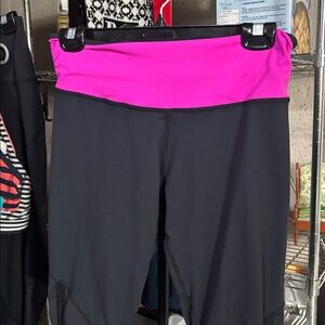 Lululemon Cropped 16-17” Waist